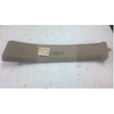 MB466546 BAKALİT SOL ORTA DİREK ÜST LANCER 84-86